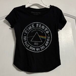 Pink Floyd shirt